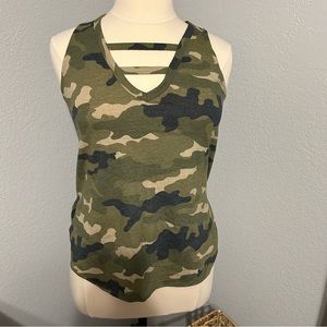 EXPRESS Camo Tank